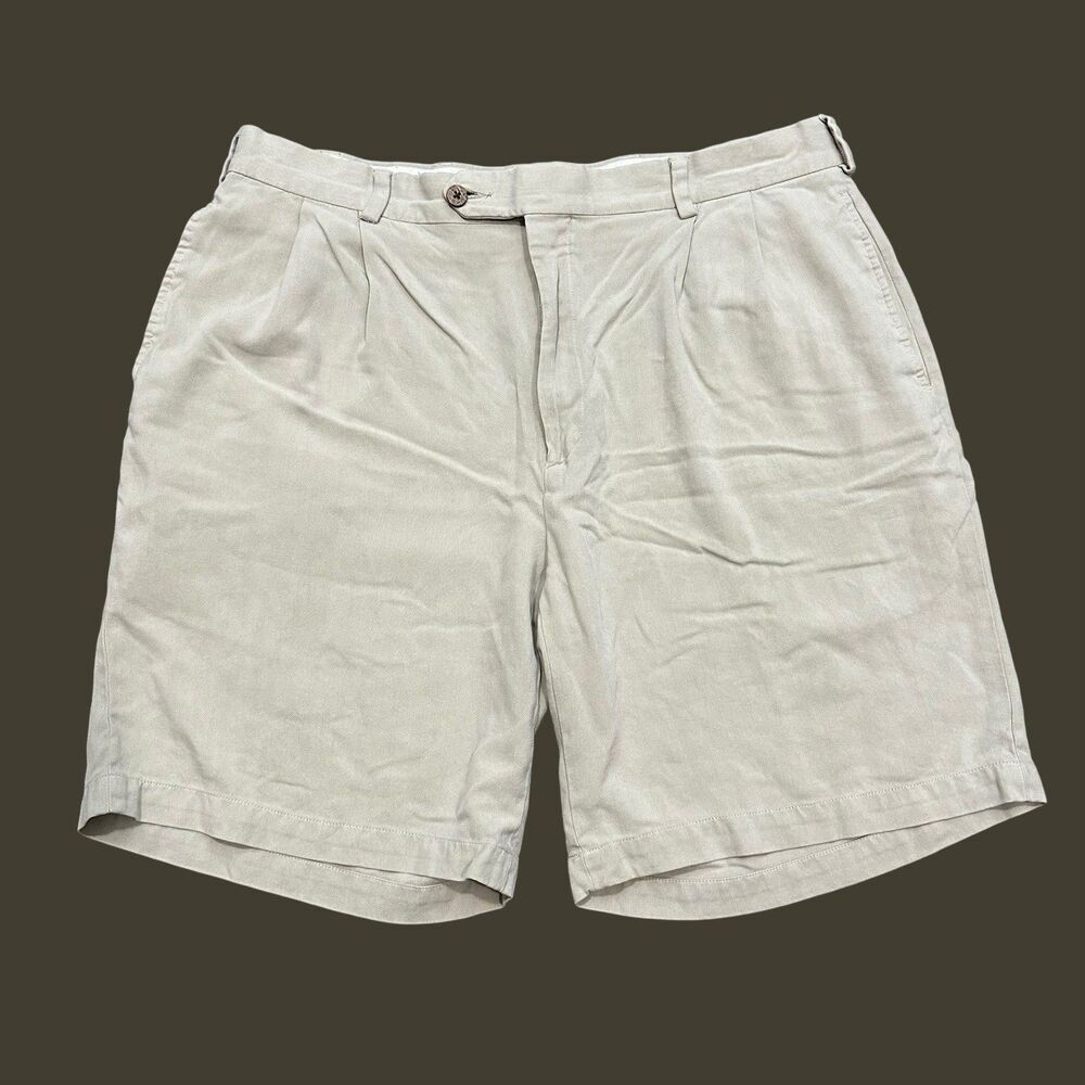 Jos A Bank Men's 100% Silk 34 Regular Tan Pleated Chino Shorts Inseam 9" Khaki